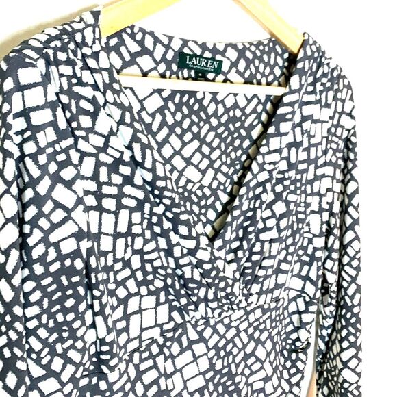 Lauren Ralph Lauren Ivory Gray Geo Print Faux Wrap Bodycon Ruched Dress Size 6 - Picture 6 of 14